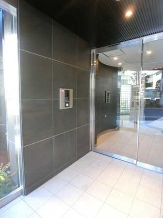 シュトラーレ 八日町の物件内観写真